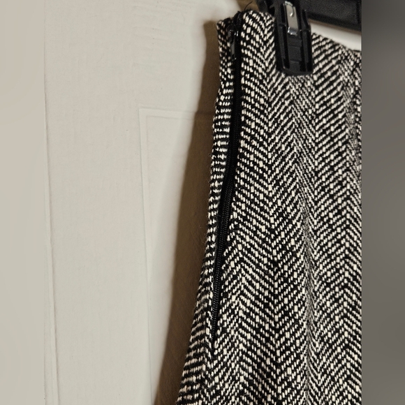 H&M Black White Tweed Wool Blend Mini Skirt Preppy Punker Businesscore Sz 4 - Picture 4 of 9